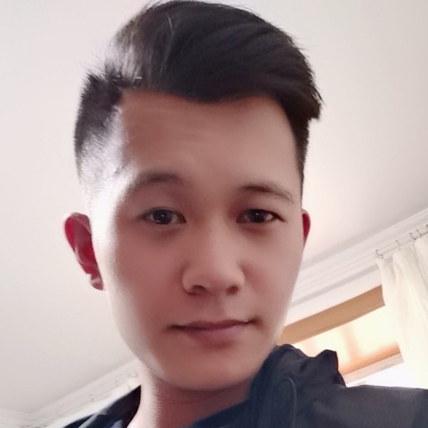 老实小伙子的照片