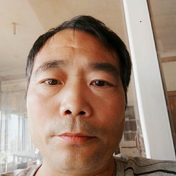 天寂眼睛大的照片