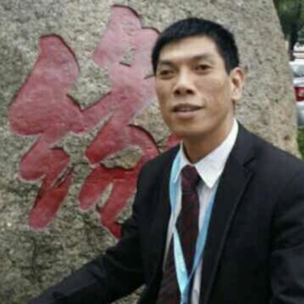 金和红的照片