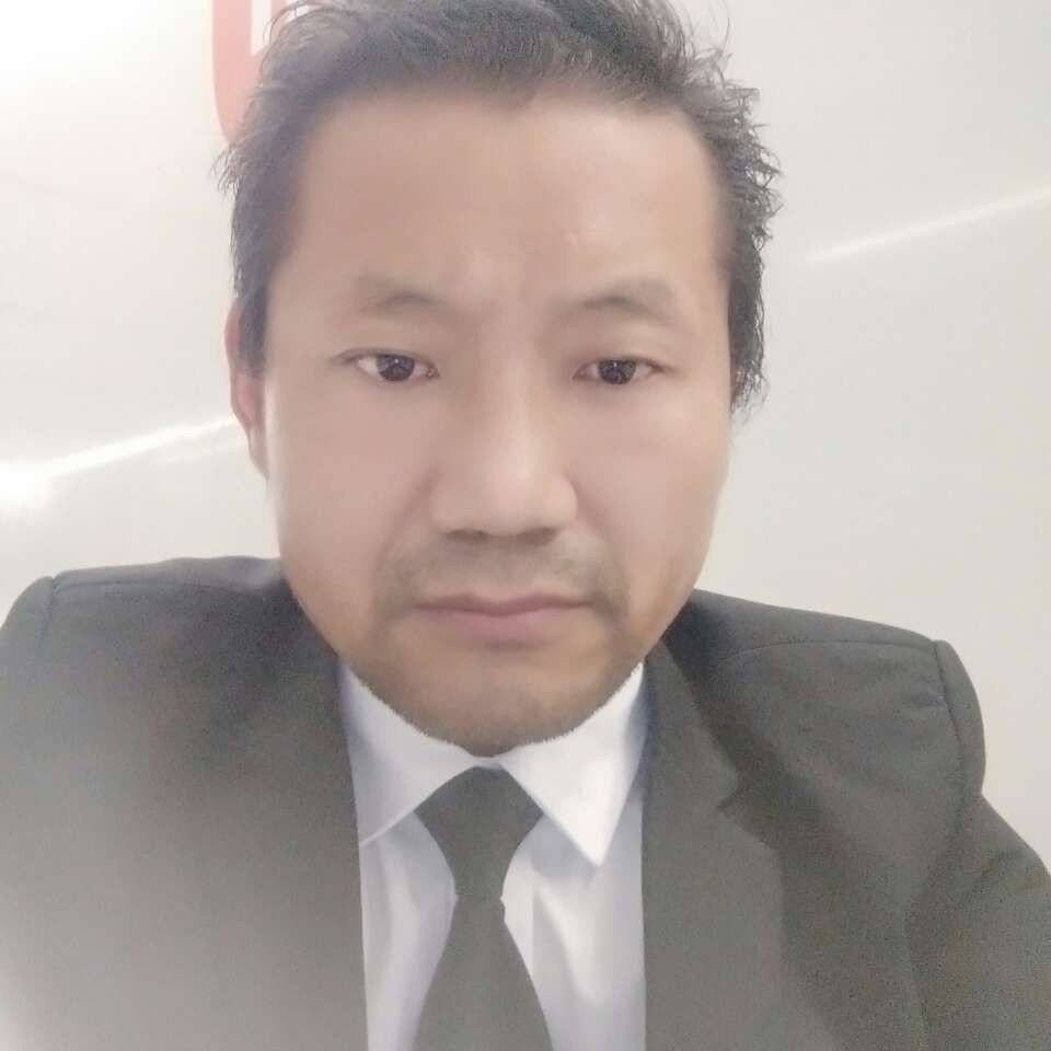 决恋星辰的照片