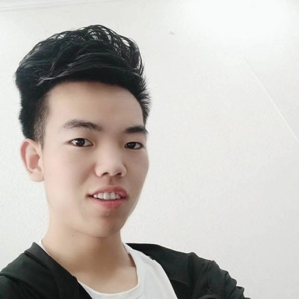 热情蹙眉剪影的照片