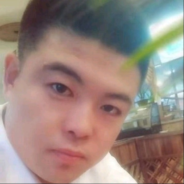 陌生人9999的照片