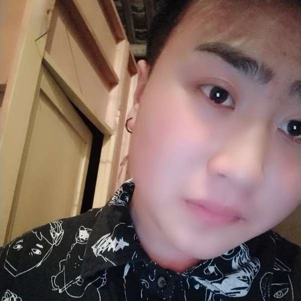 会撒娇遇見洛尘的照片