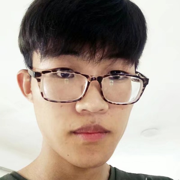 明理凝眸毛衣的照片