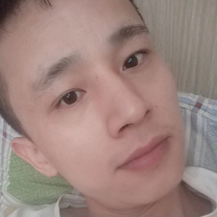 崖悔爱哭的照片