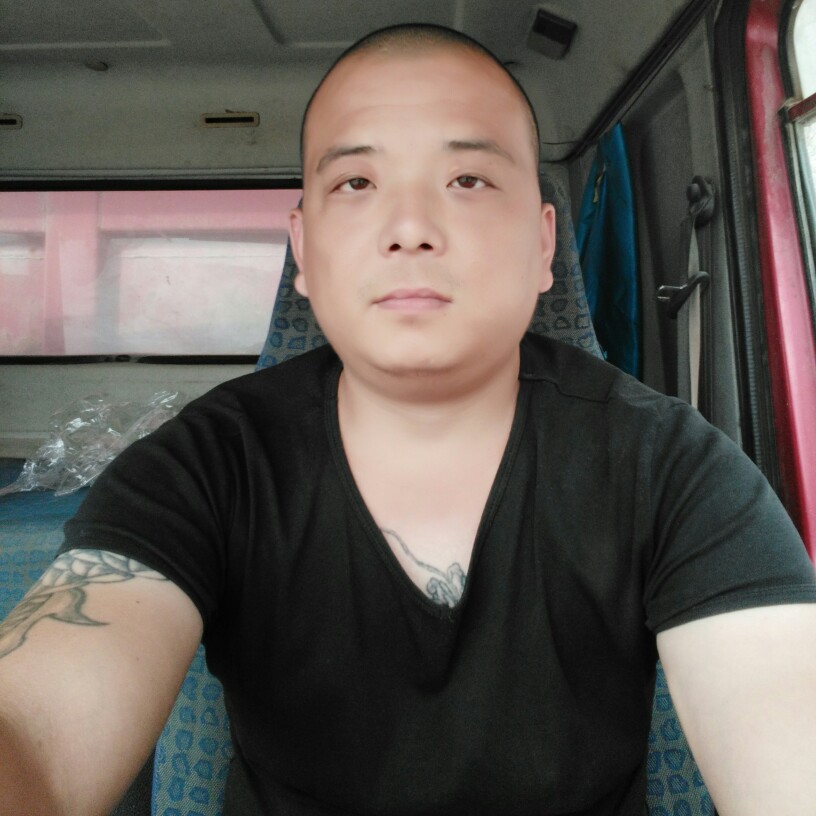 习惯裸奔的照片