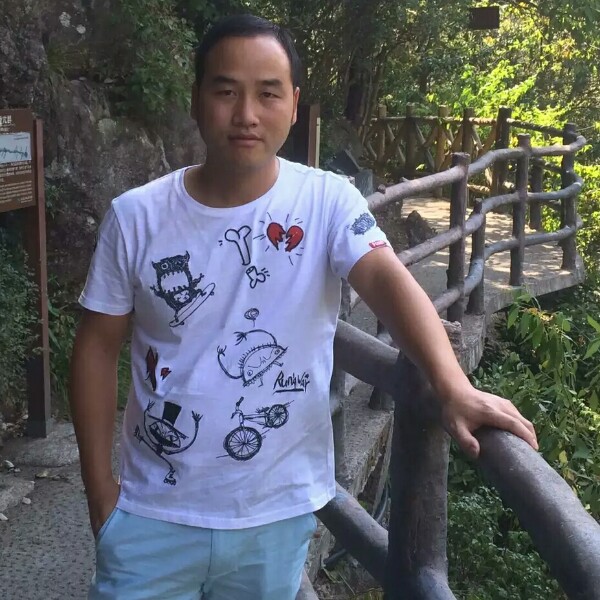 要减肥犀牛的照片
