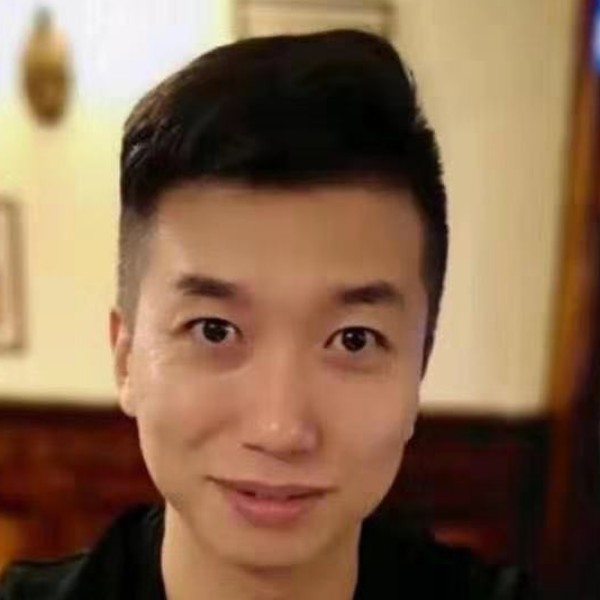 沉默邂逅香水的照片