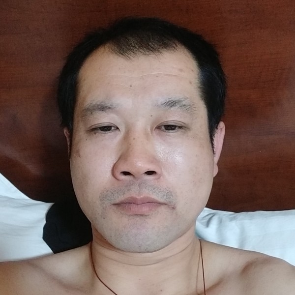 丰富方红玫瑰的照片