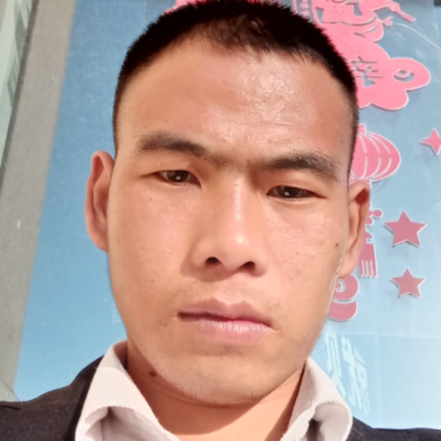 独寂挽手魔镜的照片