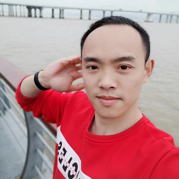 欢喜等待饼干的照片