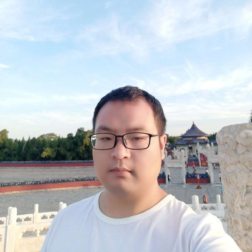 卷红尘的照片