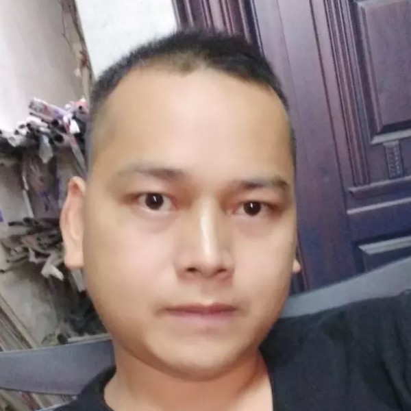 韦虑光的照片