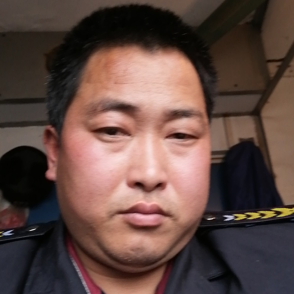 中国猛男的照片