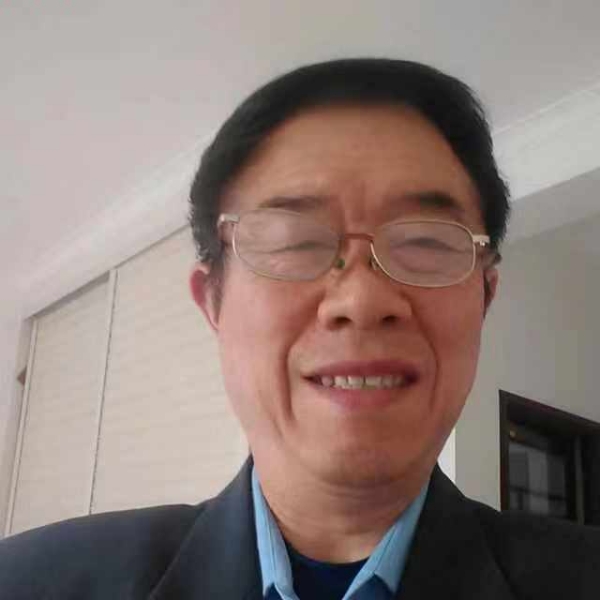 少女踢怕孤独的照片