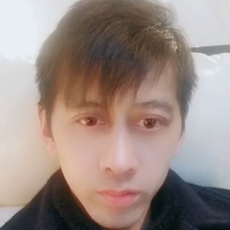 小白总的照片