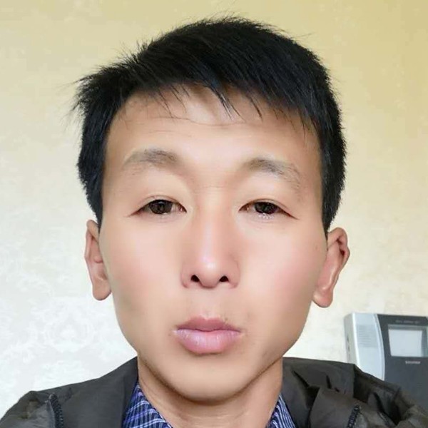 张逢威的照片