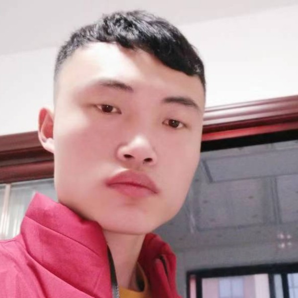 蓝天倾心专注的照片