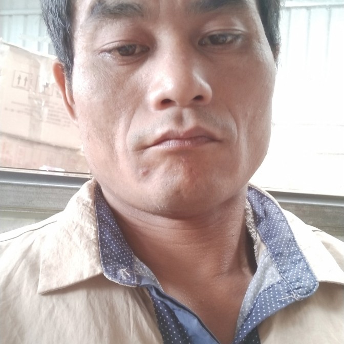 谁白云的照片
