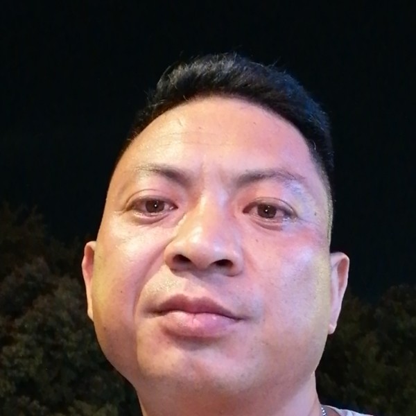 w蔚蓝的天空的照片