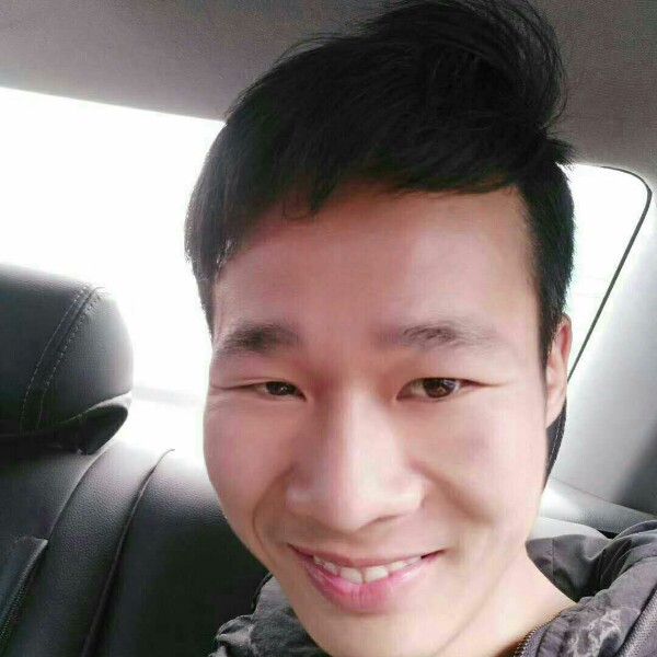 野狼泪了高大的照片