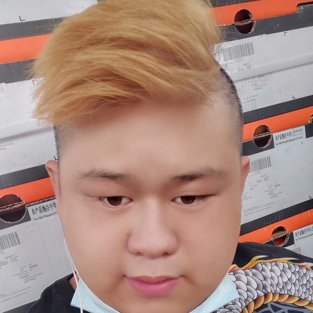 台灯相许沉静的照片