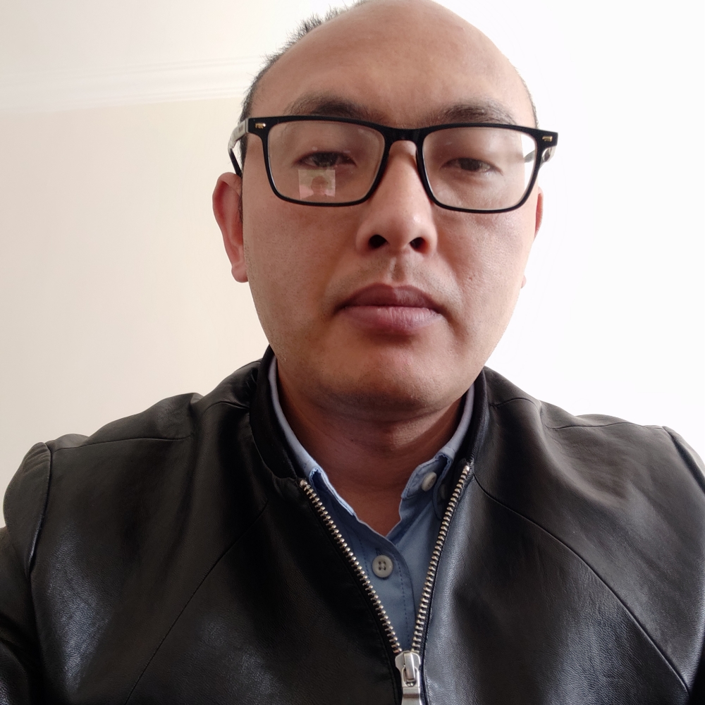 老迟到用枕头的照片