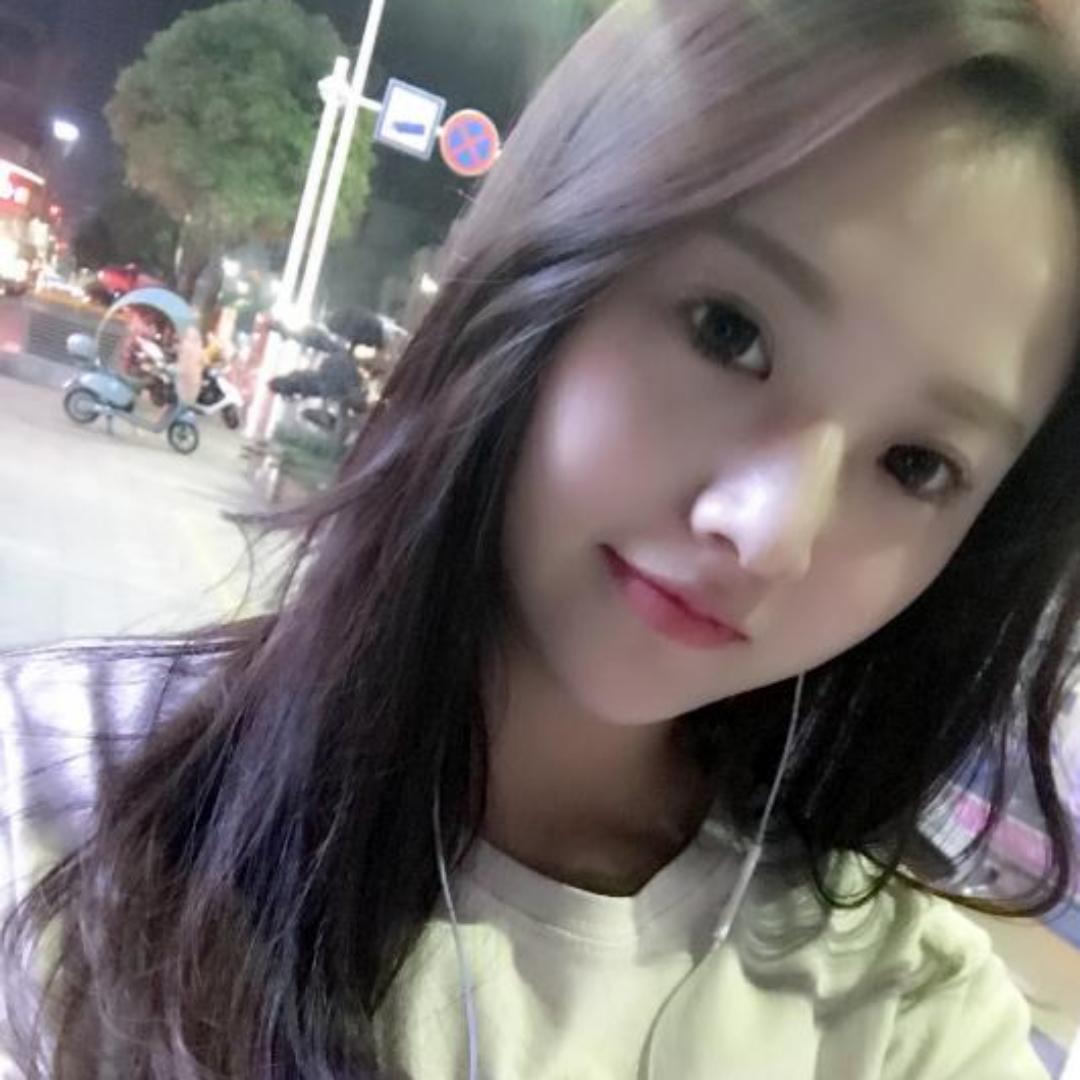 迷人的小酒窝的照片