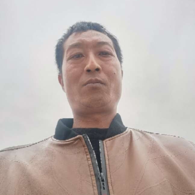 落寂扯醉月的照片