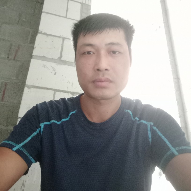 秋天泪了魁梧的照片