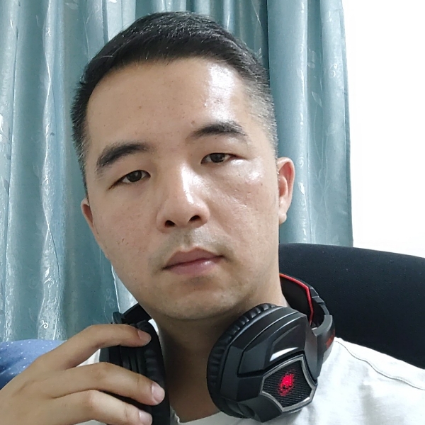 把呐呐的照片