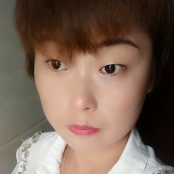 Amy孔的照片