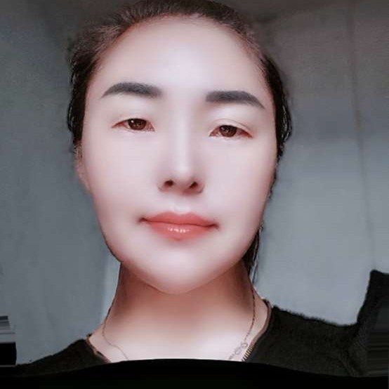 李小琼的照片