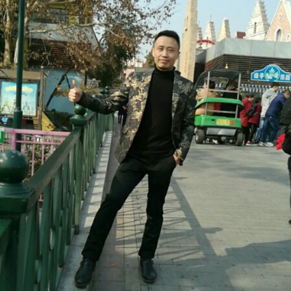 杨好的照片