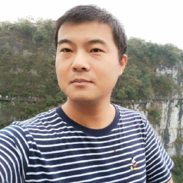 东方叔叔的照片