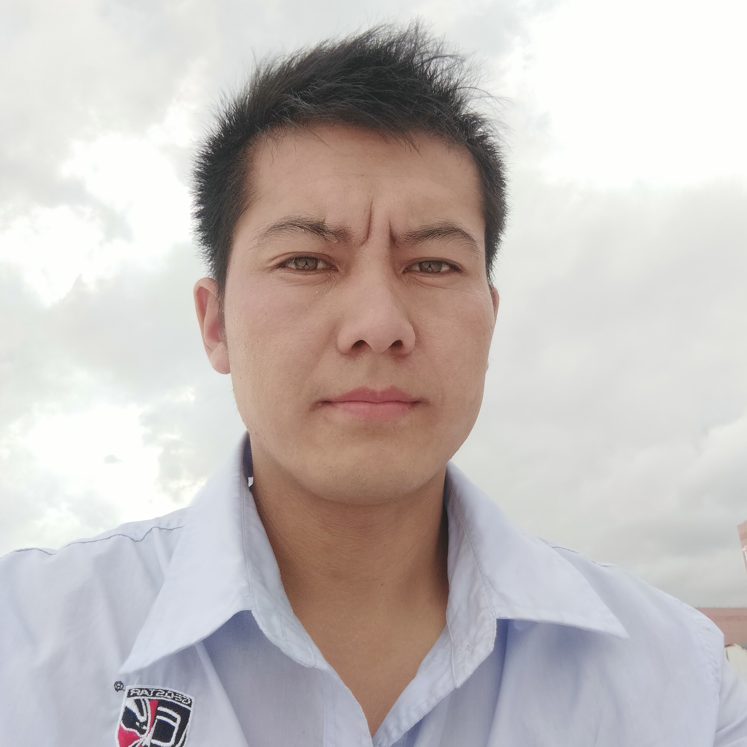 裙子多么留胡子的照片