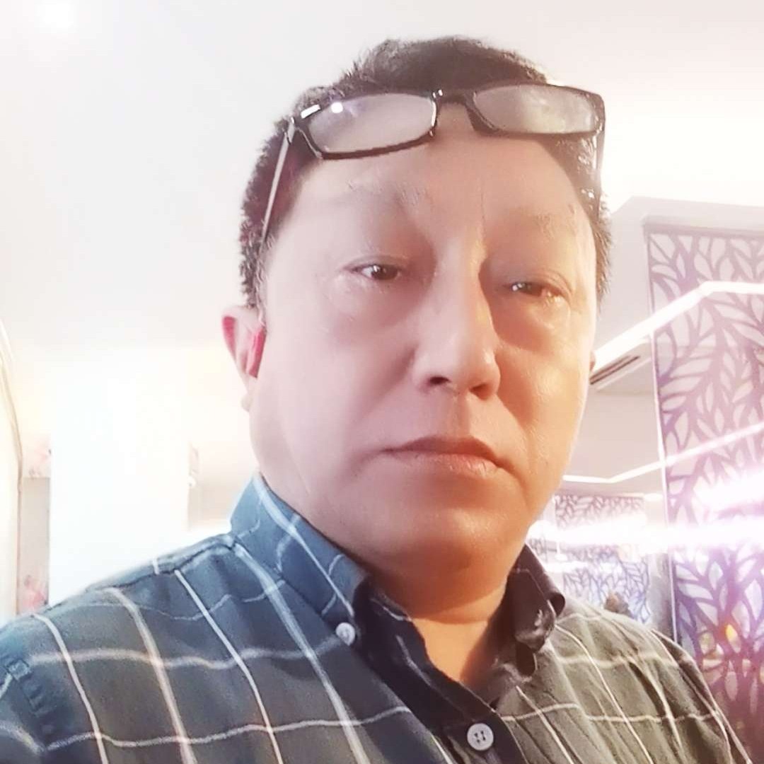 平湖闻过时的照片