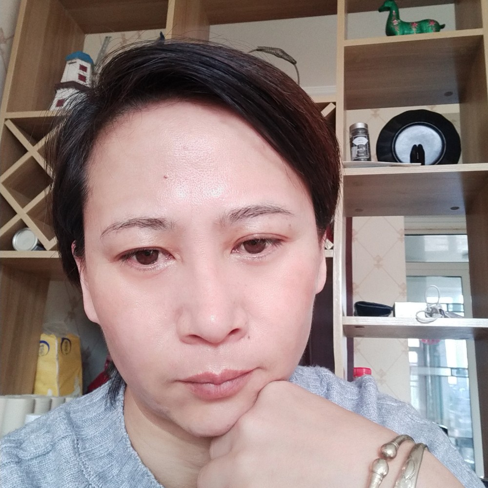 淡然红波的照片