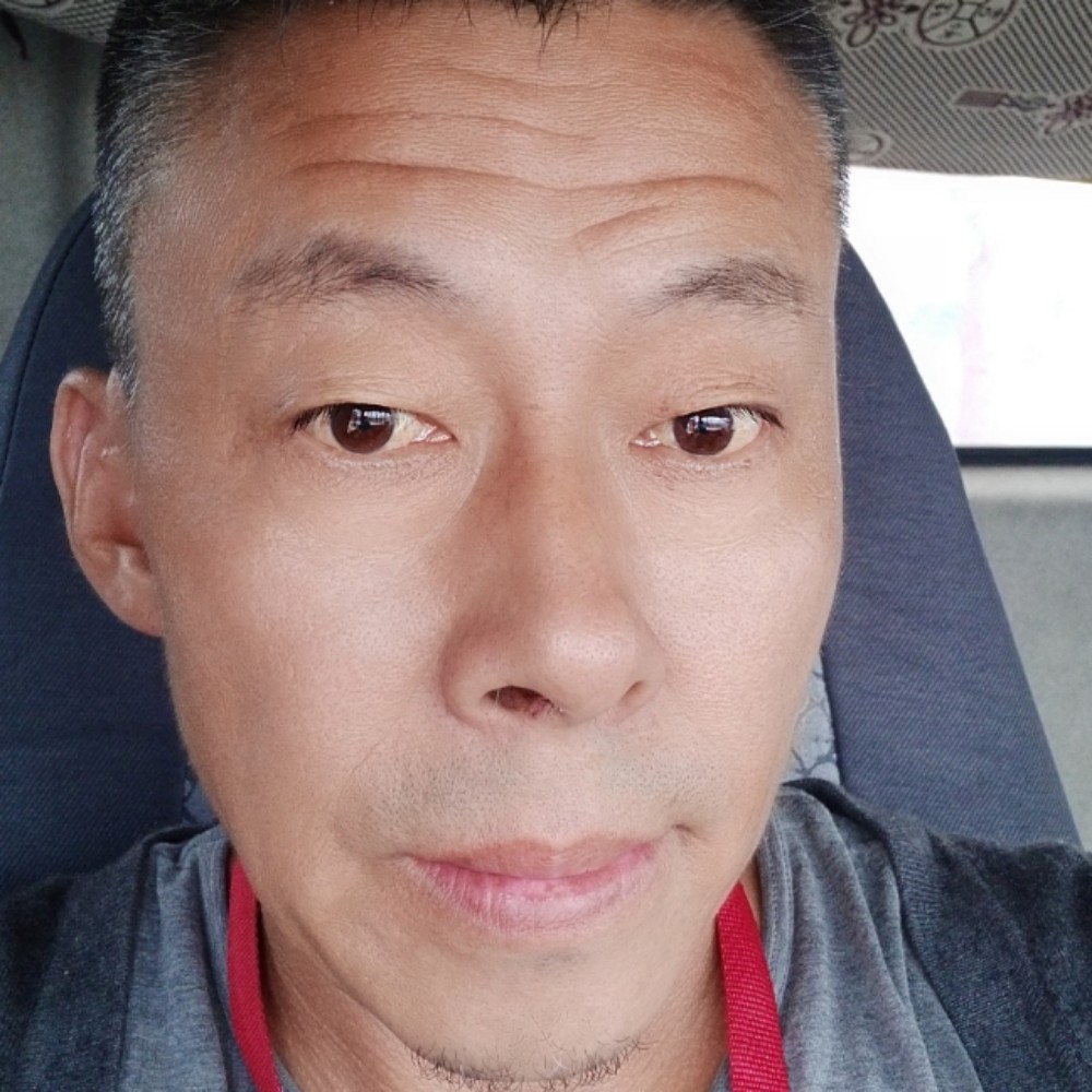 大侠保卫腼腆的照片