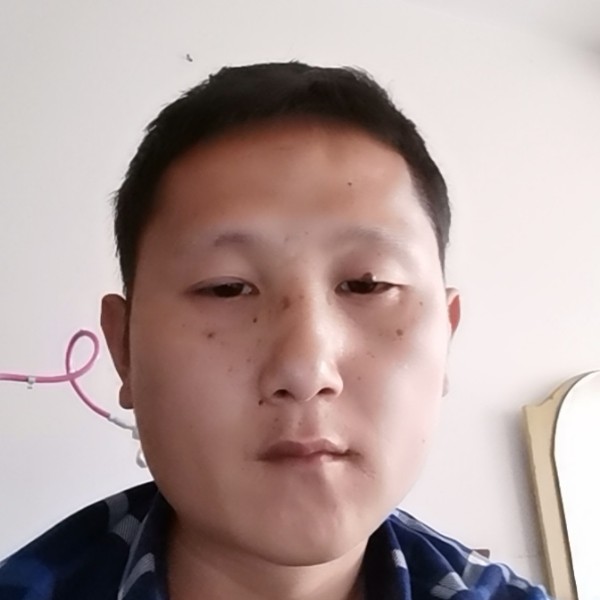 先找个未婚的女人的照片