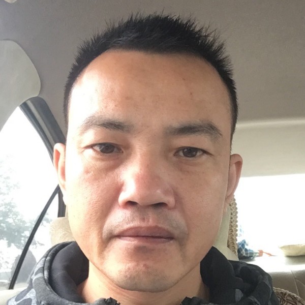 辛勤邂逅电源的照片