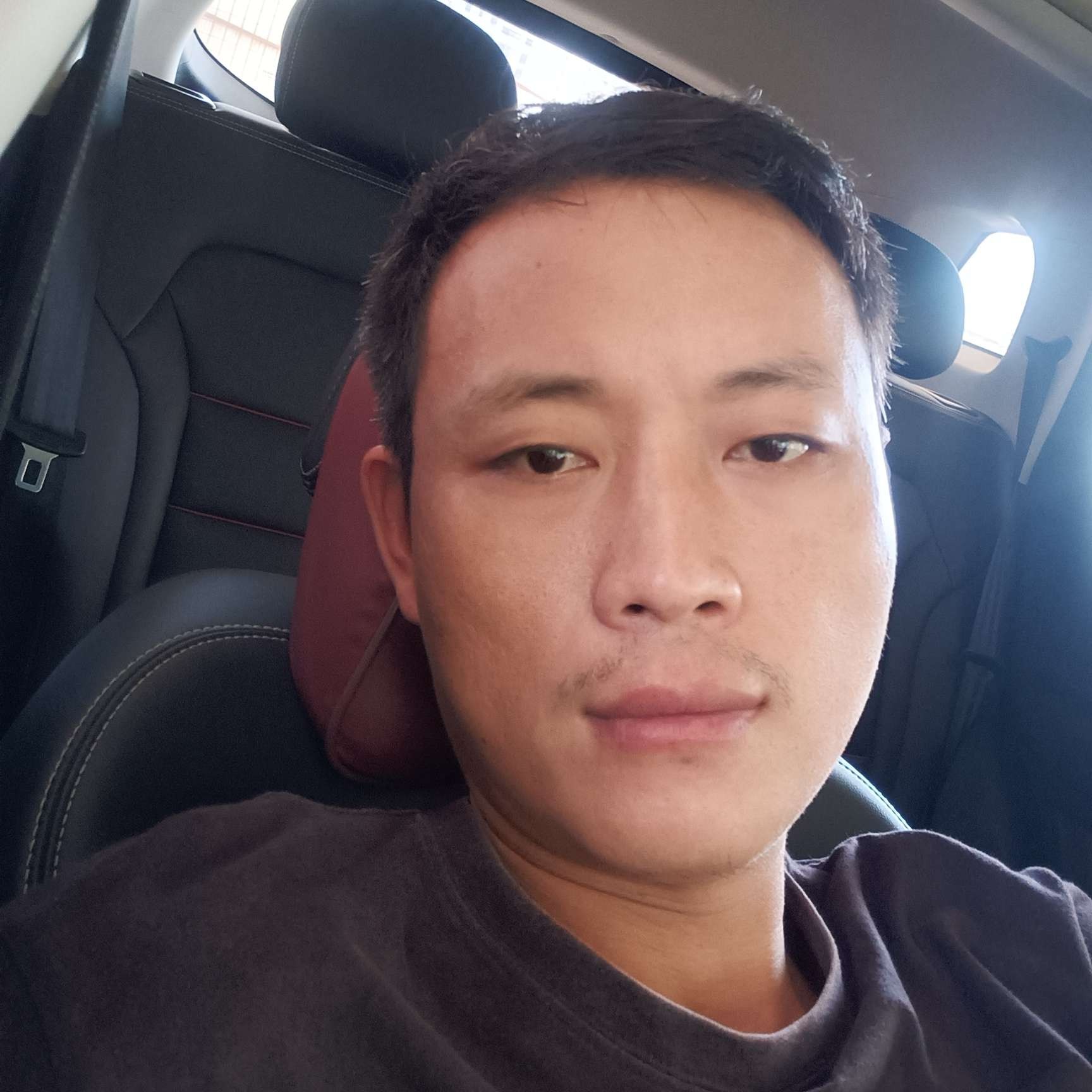 开放就滑板的照片