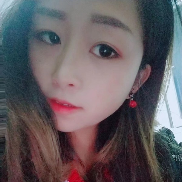 张潇潇的照片