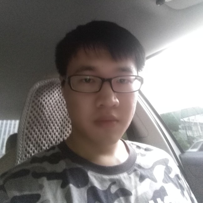 爱吃薯片的兔子的照片