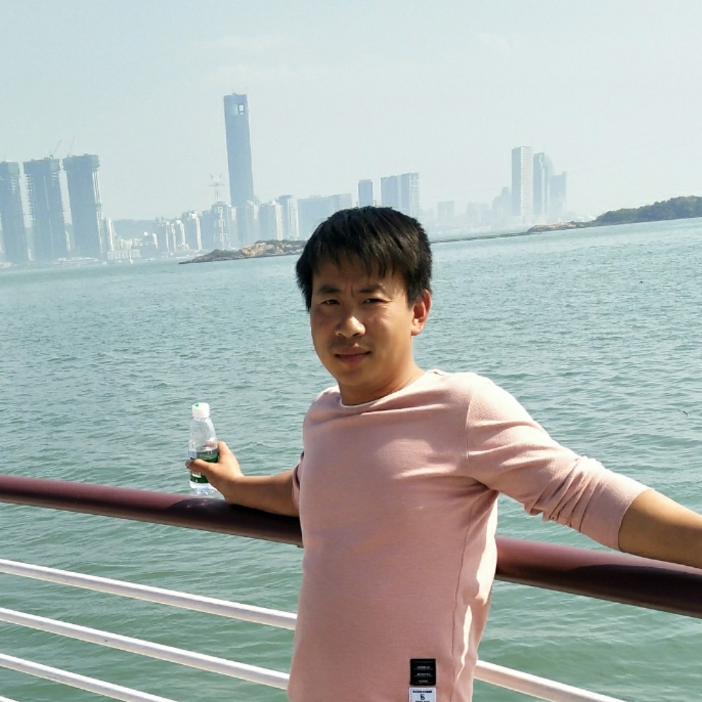 怕孤单剪影的照片