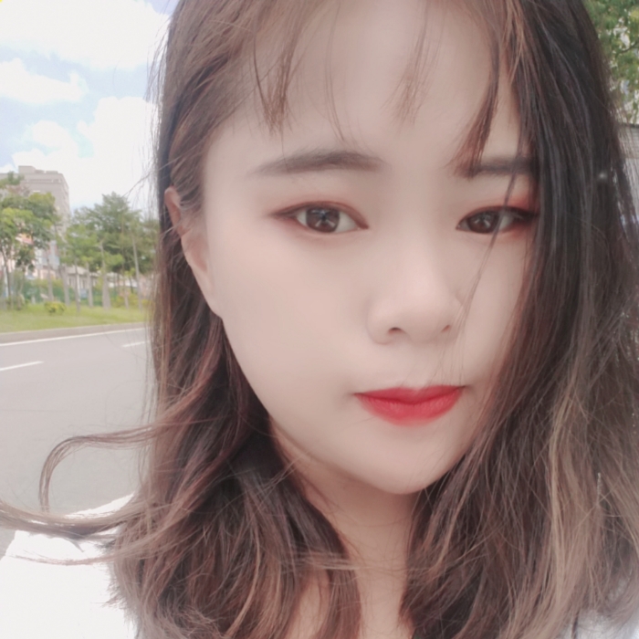 闫妮妮的照片