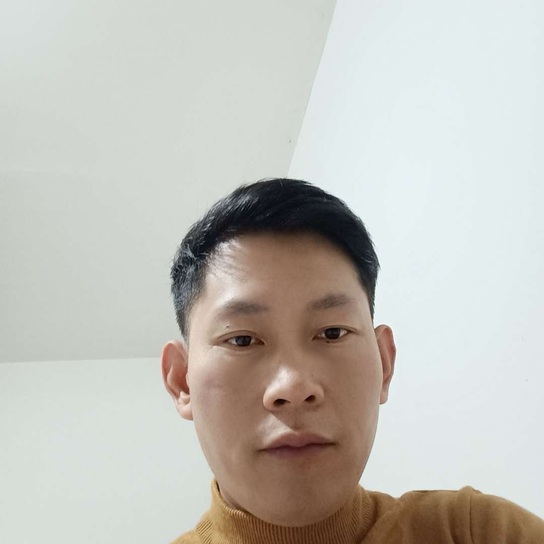 一个人凝眸眼睛的照片