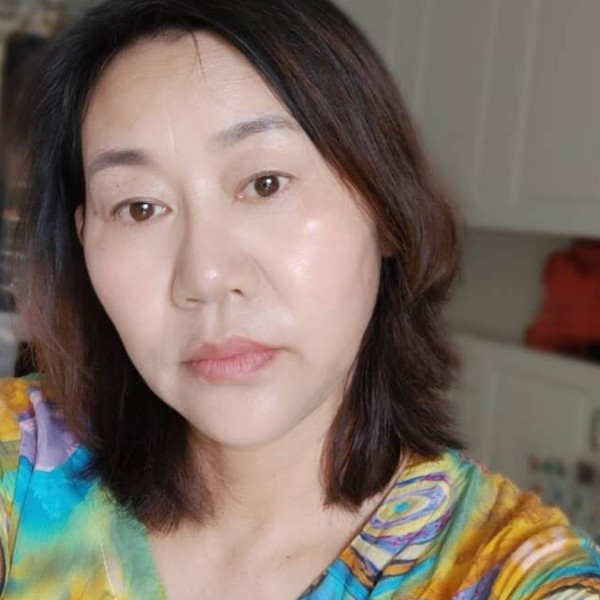 美女等于难过的照片