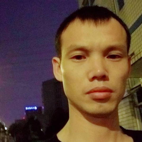 男人的脊梁的照片