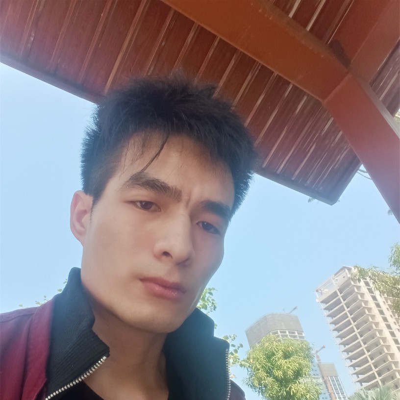 赤蓝天空的照片